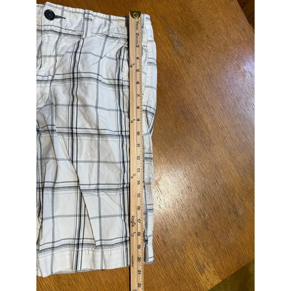 American Eagle Men's Plaid‎ Shorts 32 Classic Length Cotton Khaki Casual